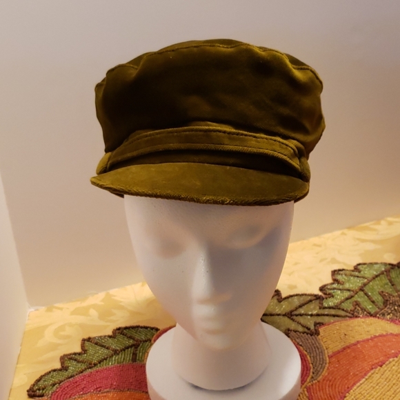 Hat - Picture 2 of 3